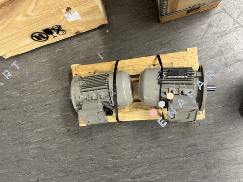 FT3A90S-4 1,1kW 4P 400/230V 50Hz B5 Motor asíncrono trifásico