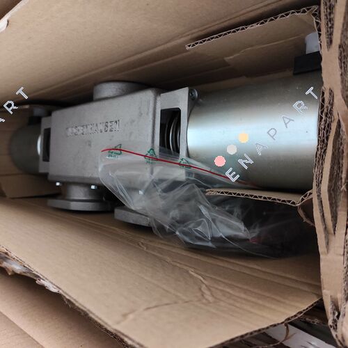 00M15083024 Válvula de inversión