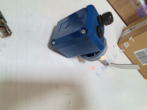ILTC0 INTERRUPTOR DE NIVEL GIRATORIO